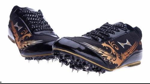 最新钉鞋爆料视频大全,潮流趋势与科技革新一览无余  第2张